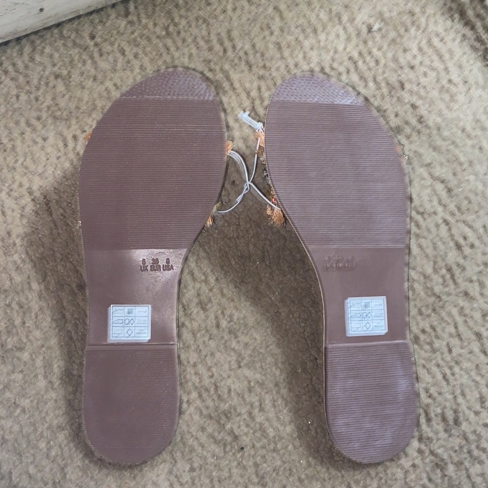 Sandals - Picture 3 of 3